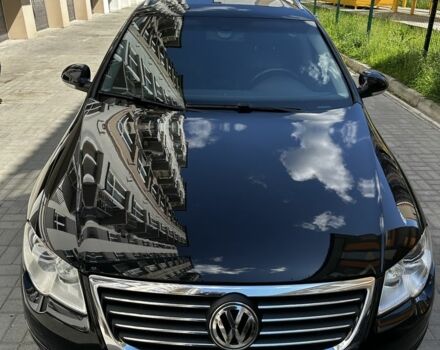 Черный Фольксваген Пассат Вариант, объемом двигателя 1.8 л и пробегом 304 тыс. км за 7395 $, фото 1 на Automoto.ua