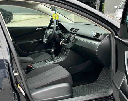 Черный Фольксваген Пассат Вариант, объемом двигателя 2 л и пробегом 366 тыс. км за 6490 $, фото 17 на Automoto.ua