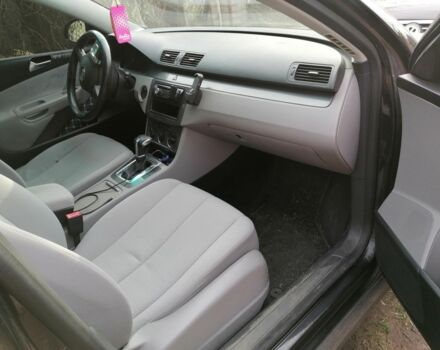 Черный Фольксваген Пассат Вариант, объемом двигателя 2 л и пробегом 355 тыс. км за 4800 $, фото 7 на Automoto.ua