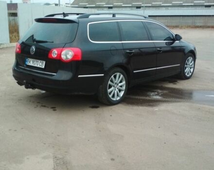 Черный Фольксваген Пассат Вариант, объемом двигателя 2 л и пробегом 243 тыс. км за 9000 $, фото 2 на Automoto.ua