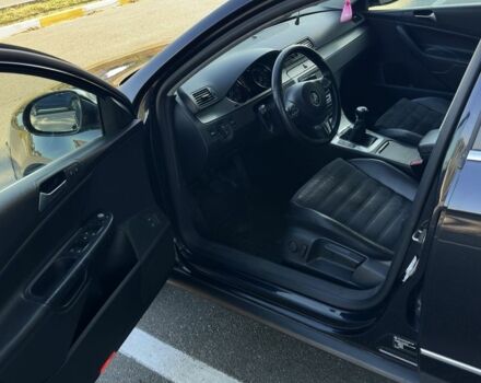 Черный Фольксваген Пассат Вариант, объемом двигателя 2 л и пробегом 325 тыс. км за 7999 $, фото 11 на Automoto.ua