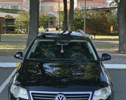 Черный Фольксваген Пассат Вариант, объемом двигателя 2 л и пробегом 325 тыс. км за 7999 $, фото 1 на Automoto.ua