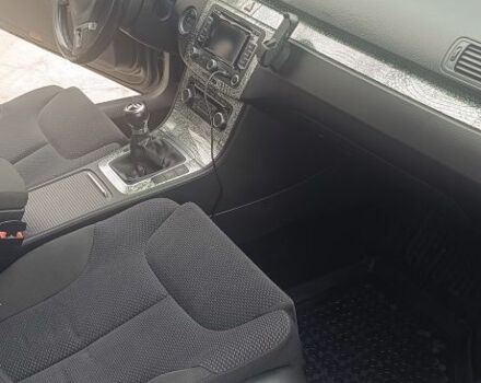 Черный Фольксваген Пассат Вариант, объемом двигателя 1.6 л и пробегом 275 тыс. км за 8500 $, фото 16 на Automoto.ua