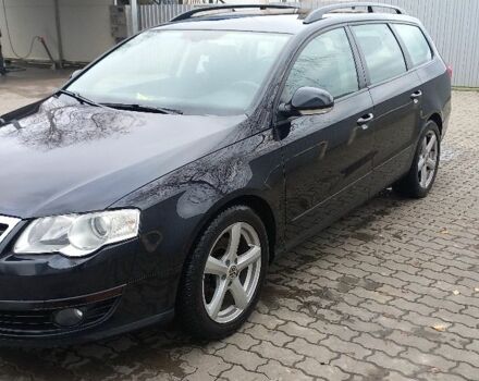 Чорний Фольксваген Пассат Варіант, об'ємом двигуна 2 л та пробігом 240 тис. км за 6500 $, фото 1 на Automoto.ua
