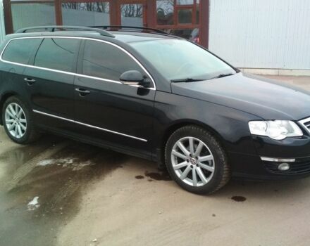 Черный Фольксваген Пассат Вариант, объемом двигателя 2 л и пробегом 243 тыс. км за 9000 $, фото 1 на Automoto.ua