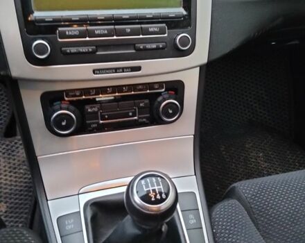 Черный Фольксваген Пассат Вариант, объемом двигателя 2 л и пробегом 340 тыс. км за 6600 $, фото 5 на Automoto.ua