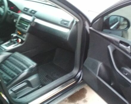 Черный Фольксваген Пассат Вариант, объемом двигателя 2 л и пробегом 243 тыс. км за 9000 $, фото 5 на Automoto.ua