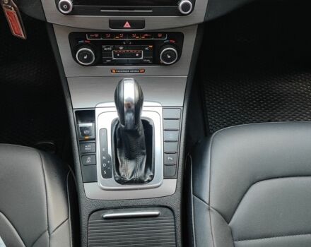 Черный Фольксваген Пассат Вариант, объемом двигателя 2 л и пробегом 274 тыс. км за 9699 $, фото 17 на Automoto.ua