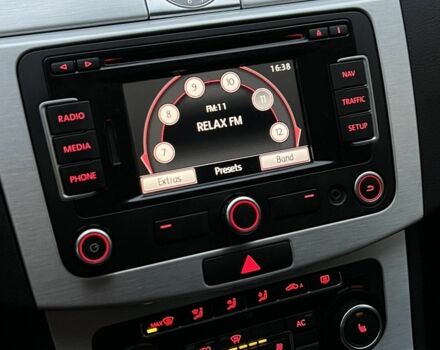 Черный Фольксваген Пассат Вариант, объемом двигателя 1.8 л и пробегом 300 тыс. км за 6145 $, фото 3 на Automoto.ua