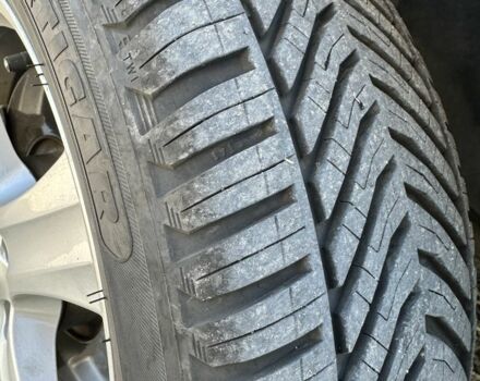 Фольксваген Пассат Варіант 2011 у Борисполе на Automoto.ua Чорний Фольксваген Пассат Варіант, об'ємом двигуна 1.6 л та пробігом 231 тис. км за 8700 $, фото 2 на Automoto.ua