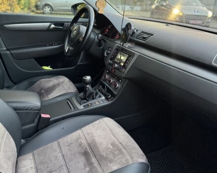 Чорний Фольксваген Пассат Варіант, об'ємом двигуна 1.6 л та пробігом 245 тис. км за 8400 $, фото 7 на Automoto.ua