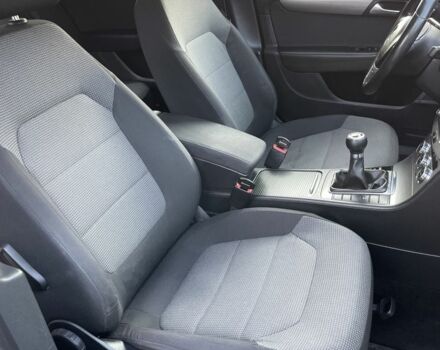 Черный Фольксваген Пассат Вариант, объемом двигателя 2 л и пробегом 280 тыс. км за 9900 $, фото 18 на Automoto.ua