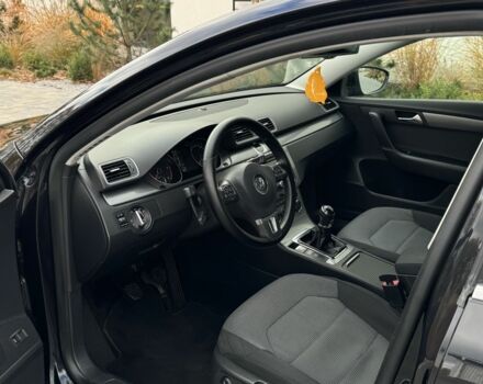 Чорний Фольксваген Пассат Варіант, об'ємом двигуна 2 л та пробігом 231 тис. км за 12500 $, фото 8 на Automoto.ua