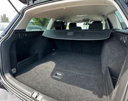 Черный Фольксваген Пассат Вариант, объемом двигателя 1.6 л и пробегом 261 тыс. км за 8900 $, фото 11 на Automoto.ua