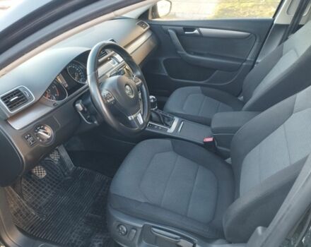 Черный Фольксваген Пассат Вариант, объемом двигателя 1.6 л и пробегом 250 тыс. км за 9200 $, фото 3 на Automoto.ua