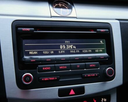 Черный Фольксваген Пассат Вариант, объемом двигателя 1.6 л и пробегом 262 тыс. км за 8800 $, фото 15 на Automoto.ua