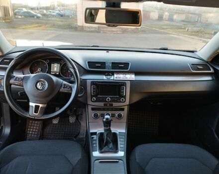 Черный Фольксваген Пассат Вариант, объемом двигателя 1.6 л и пробегом 250 тыс. км за 9200 $, фото 4 на Automoto.ua