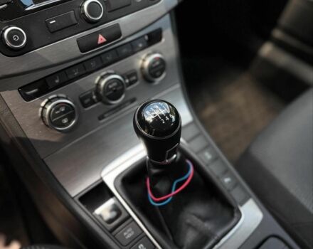 Черный Фольксваген Пассат Вариант, объемом двигателя 2 л и пробегом 230 тыс. км за 11700 $, фото 11 на Automoto.ua