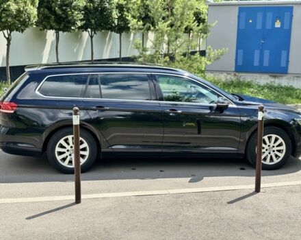 Черный Фольксваген Пассат Вариант, объемом двигателя 1.6 л и пробегом 320 тыс. км за 10999 $, фото 2 на Automoto.ua