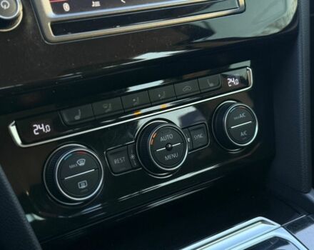 Черный Фольксваген Пассат Вариант, объемом двигателя 2 л и пробегом 250 тыс. км за 13500 $, фото 23 на Automoto.ua