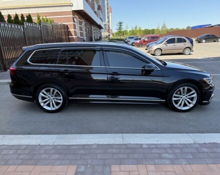 Черный Фольксваген Пассат Вариант, объемом двигателя 1.6 л и пробегом 335 тыс. км за 15950 $, фото 5 на Automoto.ua