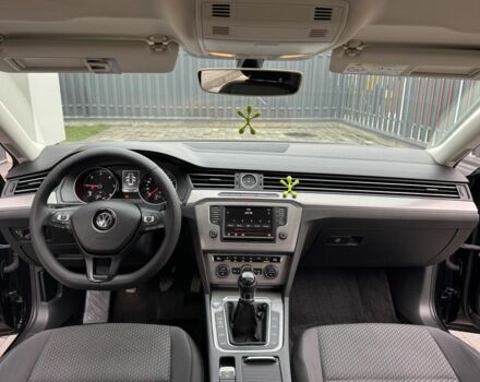 Черный Фольксваген Пассат Вариант, объемом двигателя 1.6 л и пробегом 255 тыс. км за 11900 $, фото 11 на Automoto.ua