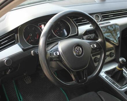 Чорний Фольксваген Пассат Варіант, об'ємом двигуна 1.6 л та пробігом 257 тис. км за 11900 $, фото 9 на Automoto.ua