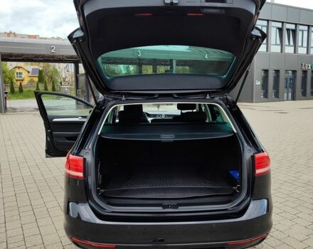 Фольксваген Пассат Варіант 2016 у Стрые на Automoto.ua Чорний Фольксваген Пассат Варіант, об'ємом двигуна 2 л та пробігом 232 тис. км за 16500 $, фото 2 на Automoto.ua