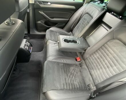 Чорний Фольксваген Пассат Варіант, об'ємом двигуна 2 л та пробігом 245 тис. км за 15500 $, фото 2 на Automoto.ua