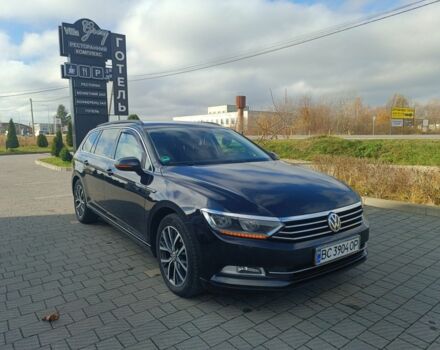 Черный Фольксваген Пассат Вариант, объемом двигателя 2 л и пробегом 245 тыс. км за 15999 $, фото 1 на Automoto.ua