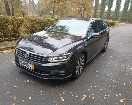 Фольксваген Пассат Варіант 2017 у Житомирі на Automoto.ua Чорний Фольксваген Пассат Варіант, об'ємом двигуна 2 л та пробігом 186 тис. км за 19900 $, фото 1 на Automoto.ua