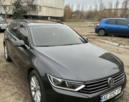 Черный Фольксваген Пассат Вариант, объемом двигателя 2 л и пробегом 208 тыс. км за 16200 $, фото 1 на Automoto.ua