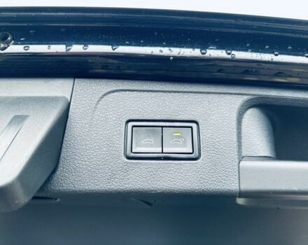 Чорний Фольксваген Пассат Варіант, об'ємом двигуна 2 л та пробігом 263 тис. км за 18450 $, фото 8 на Automoto.ua