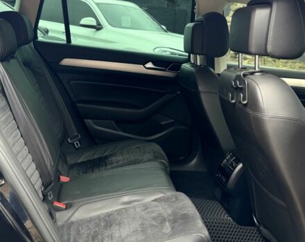 Черный Фольксваген Пассат Вариант, объемом двигателя 2 л и пробегом 226 тыс. км за 17500 $, фото 4 на Automoto.ua