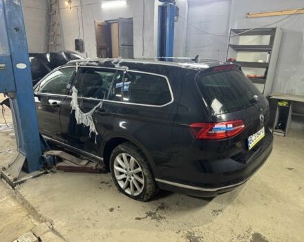 Черный Фольксваген Пассат Вариант, объемом двигателя 2 л и пробегом 300 тыс. км за 5900 $, фото 2 на Automoto.ua