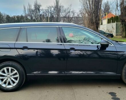 Черный Фольксваген Пассат Вариант, объемом двигателя 2 л и пробегом 182 тыс. км за 22500 $, фото 5 на Automoto.ua
