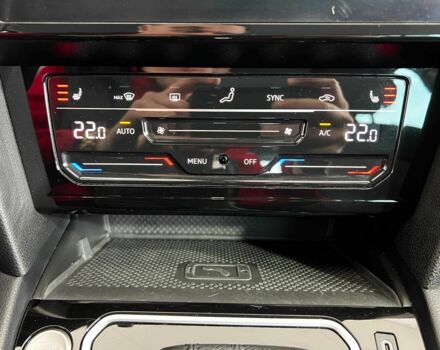 Черный Фольксваген Пассат Вариант, объемом двигателя 2 л и пробегом 199 тыс. км за 20950 $, фото 16 на Automoto.ua