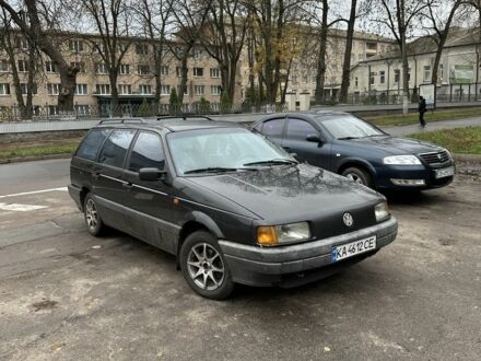 Черный Фольксваген Пассат Вариант, объемом двигателя 1.8 л и пробегом 528 тыс. км за 2650 $, фото 1 на Automoto.ua