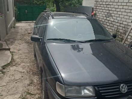 Фольксваген Пассат Вариант 1995 в Харькове на Automoto.ua Черный Фольксваген Пассат Вариант, объемом двигателя 2 л и пробегом 400 тыс. км за 2700 $, фото 1 на Automoto.ua