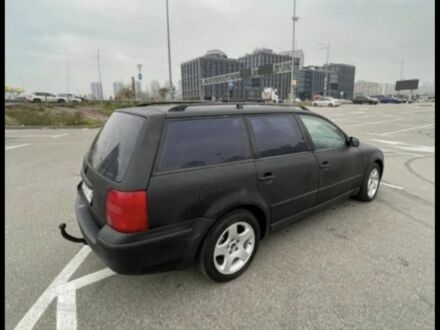 Черный Фольксваген Пассат Вариант, объемом двигателя 2.8 л и пробегом 380 тыс. км за 1500 $, фото 1 на Automoto.ua