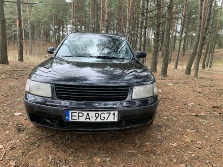 Черный Фольксваген Пассат Вариант, объемом двигателя 1.9 л и пробегом 457 тыс. км за 1350 $, фото 1 на Automoto.ua