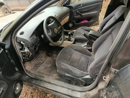 Фольксваген Пассат Варіант 1998 у Сумах на Automoto.ua Чорний Фольксваген Пассат Варіант, об'ємом двигуна 1.9 л та пробігом 500 тис. км за 1350 $, фото 1 на Automoto.ua