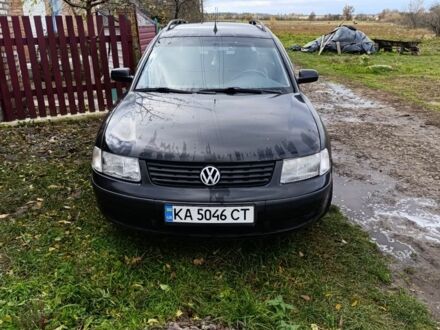 Черный Фольксваген Пассат Вариант, объемом двигателя 1.9 л и пробегом 537 тыс. км за 3300 $, фото 1 на Automoto.ua