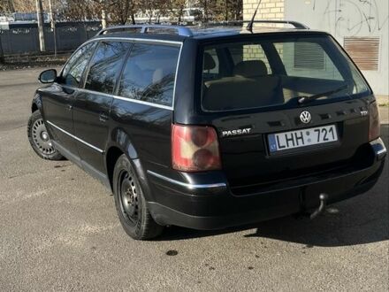 Черный Фольксваген Пассат Вариант, объемом двигателя 1.9 л и пробегом 400 тыс. км за 2900 $, фото 1 на Automoto.ua