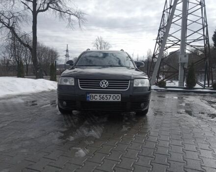 Черный Фольксваген Пассат Вариант, объемом двигателя 1.9 л и пробегом 300 тыс. км за 5200 $, фото 1 на Automoto.ua