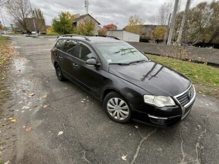 Фольксваген Пассат Вариант 2005 в Киеве на Automoto.ua Черный Фольксваген Пассат Вариант, объемом двигателя 2 л и пробегом 300 тыс. км за 1800 $, фото 1 на Automoto.ua