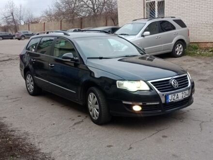 Черный Фольксваген Пассат Вариант, объемом двигателя 2 л и пробегом 300 тыс. км за 2300 $, фото 1 на Automoto.ua