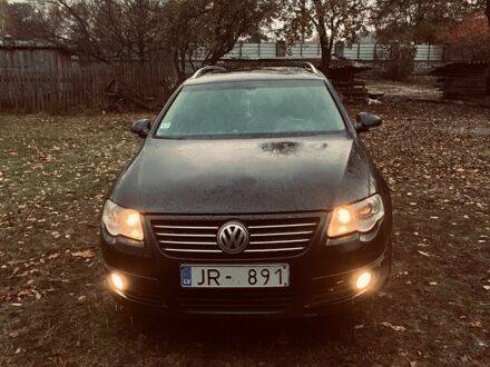 Фольксваген Пассат Вариант 2006 в Сарнах на Automoto.ua Черный Фольксваген Пассат Вариант, объемом двигателя 2 л и пробегом 385 тыс. км за 2650 $, фото 1 на Automoto.ua