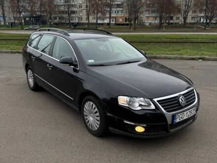 Черный Фольксваген Пассат Вариант, объемом двигателя 1.9 л и пробегом 250 тыс. км за 3300 $, фото 1 на Automoto.ua