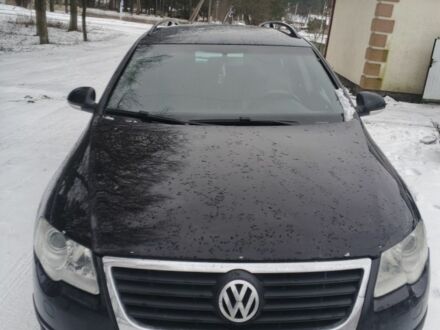 Черный Фольксваген Пассат Вариант, объемом двигателя 2 л и пробегом 345 тыс. км за 4800 $, фото 1 на Automoto.ua